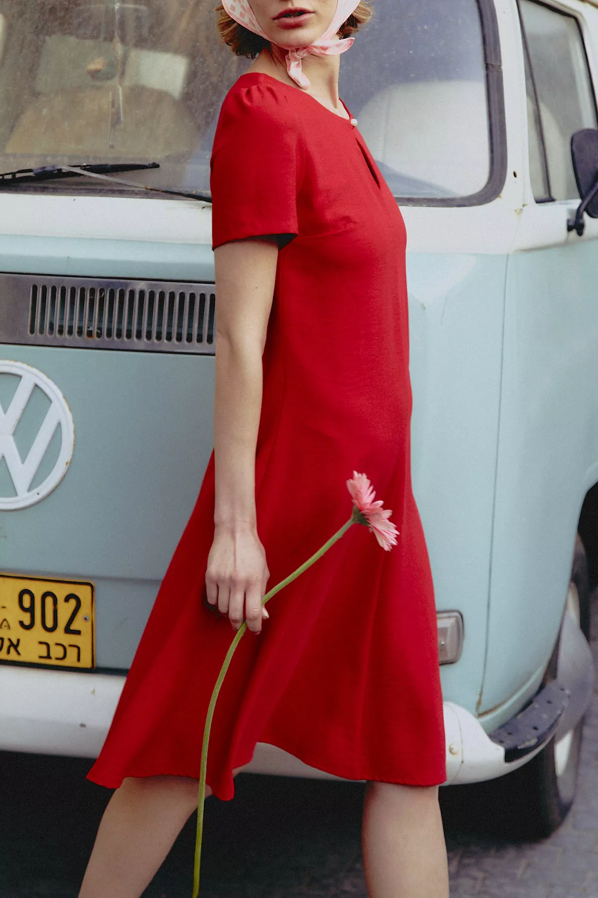 שמלת מרליז בצבע אדום