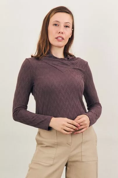 חולצת סמנטה בצבע חום