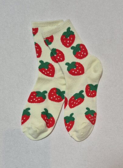 גרביים בצבע שמנת תותים