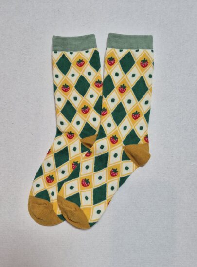 גרביים בצבע חרדל ירוק