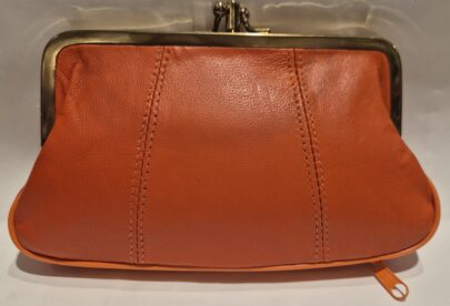 ארנק ויקי בצבע כתום